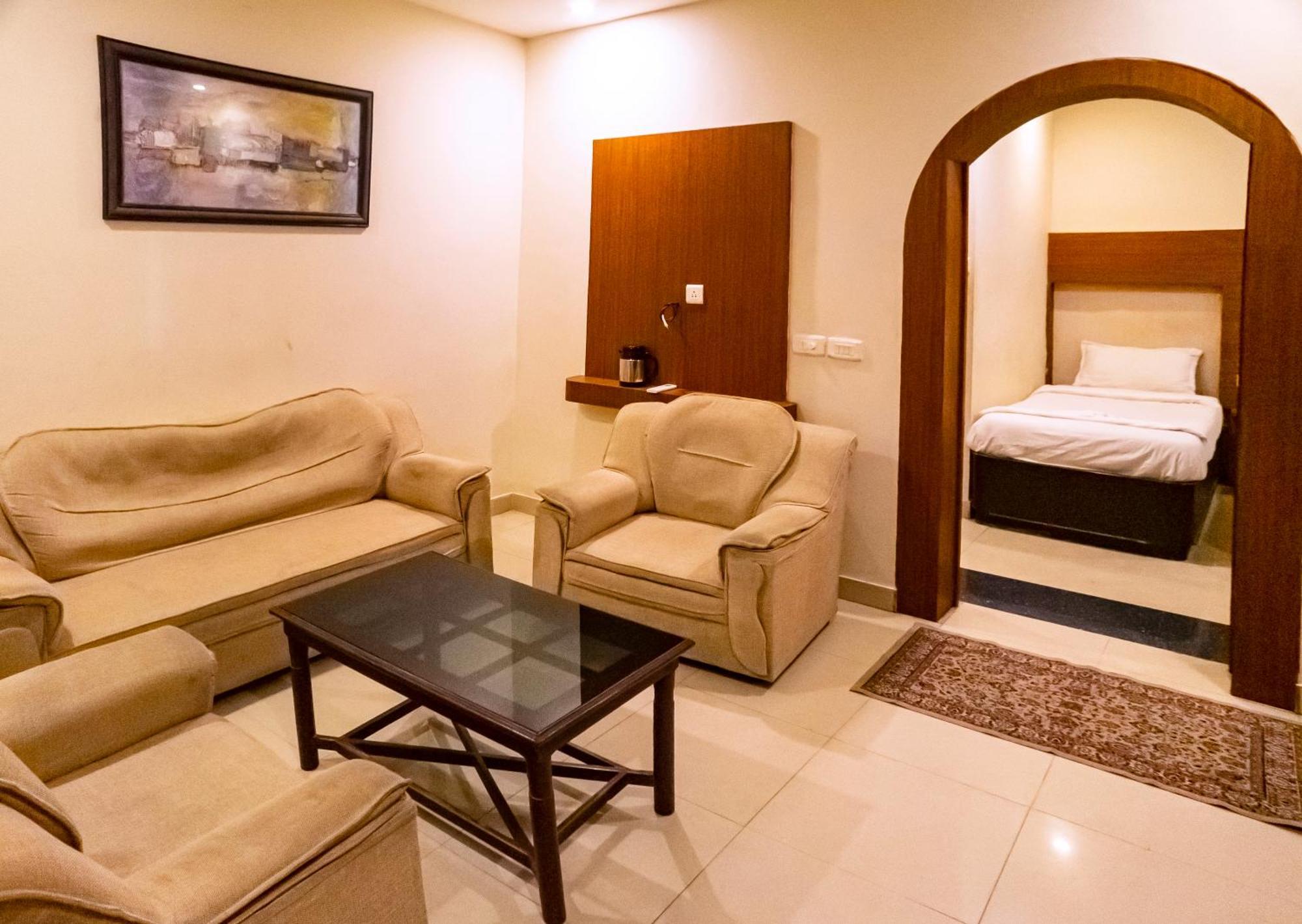Hotel Sebaa Palace Kanyakumari Bagian luar foto